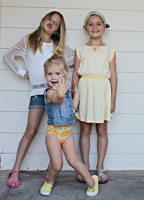 Nordstrom kids - Find a great selection of Kids Pajamas & Robes at Nordstrom.com. Top Brands. New Trends. Skip navigation. FREE 2-DAY SHIPPING for a limited time, on eligible items in selected areas! ... 18-24M Toddler: 2T Toddler: 3T Little Kid: 4, XXS Little Kid: 5, XS Little Kid: 6, 6X, XS Big Kid: 7, 7X, S Big Kid: 8, S-M Big Kid: 10, M-L Big Kid: 12, L Big ...